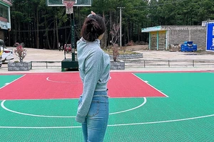 如何在家练习篮球投篮:女生专属指南